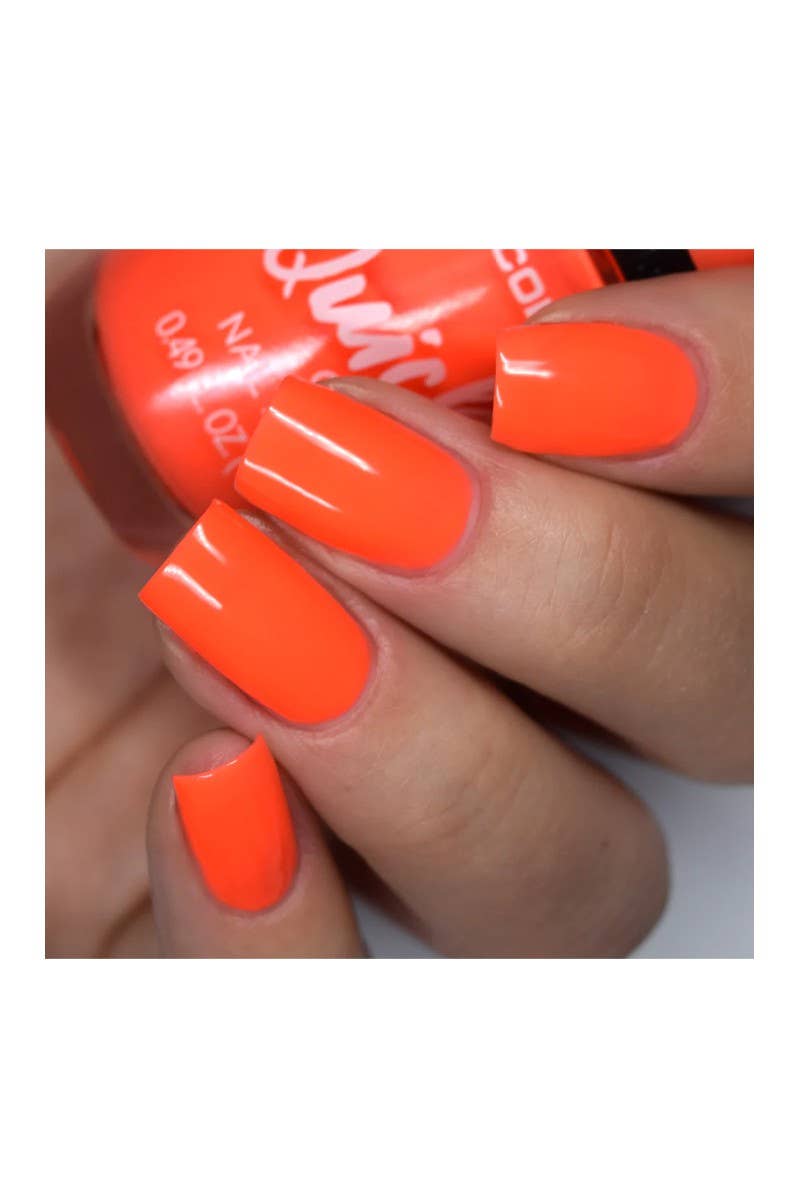 LA Colors At Once Quick Color Nail Polish with 3-in-1 formula and gloss sealer shine

